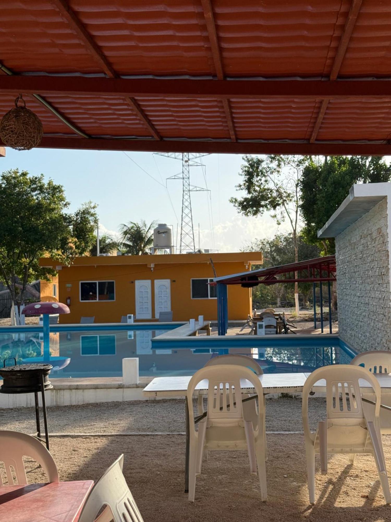 Ranch Las Chulas Hotel And Restaurant Пуэрто-Морелос Экстерьер фото
